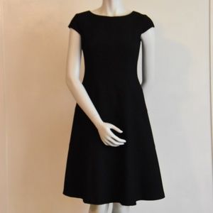EUC ANNE KLEIN SIZE S BLACK DRESS